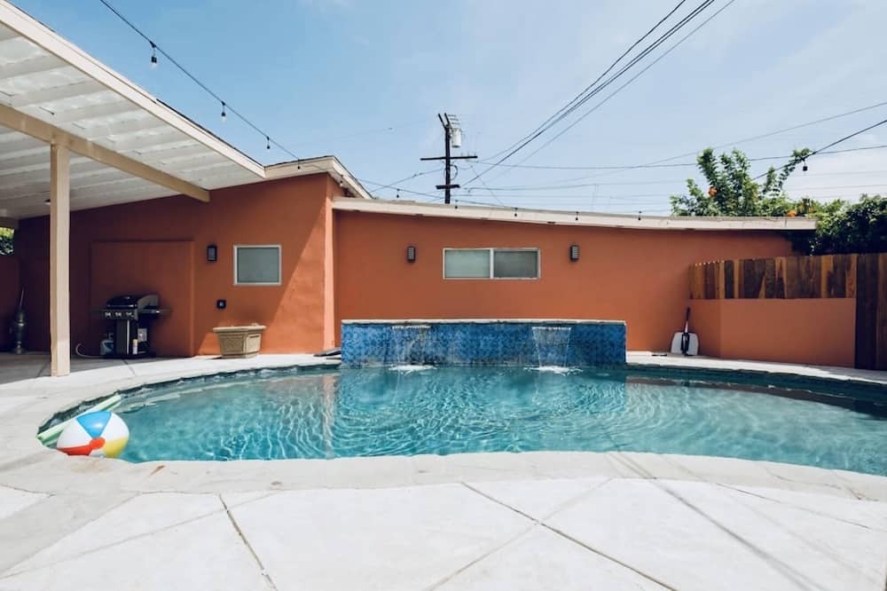 Photo of Outdoor in Melrose