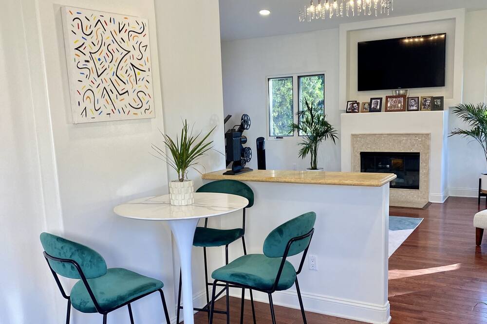 Photo of Kitchen in Beachwood Canyon
