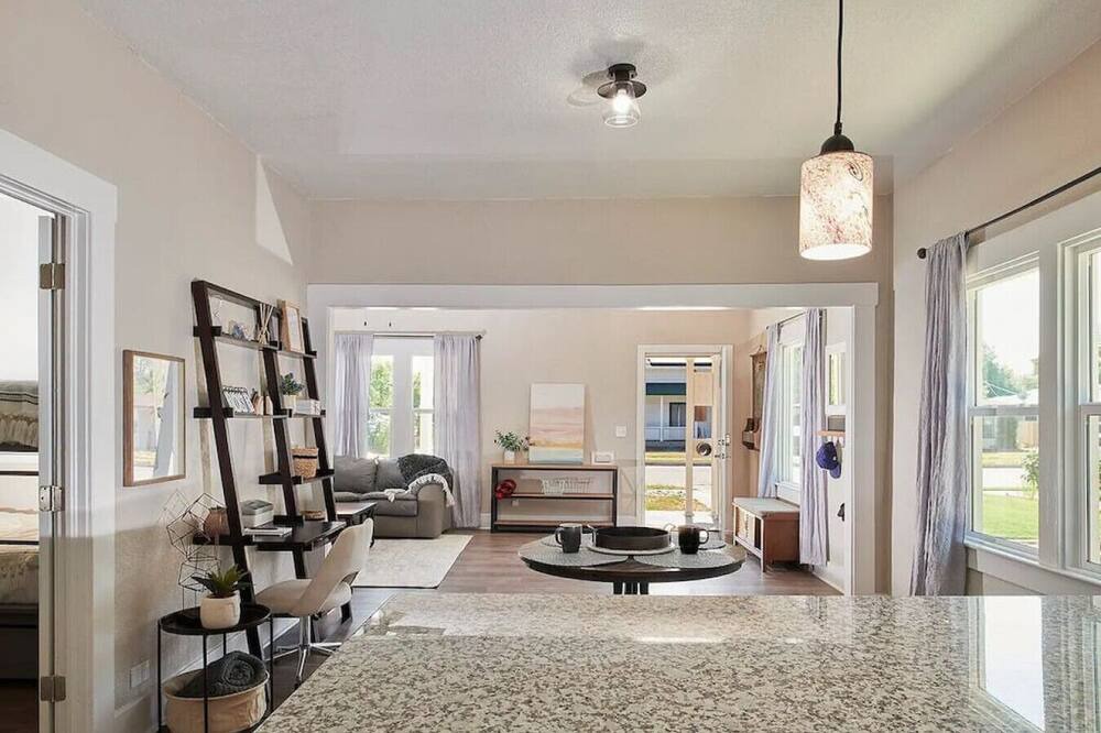Photo of Bedroom in Tower District