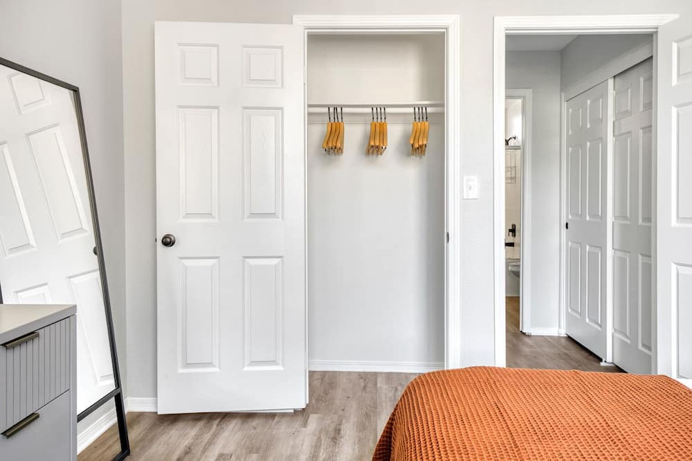 Photo of Bedroom in Mar Vista