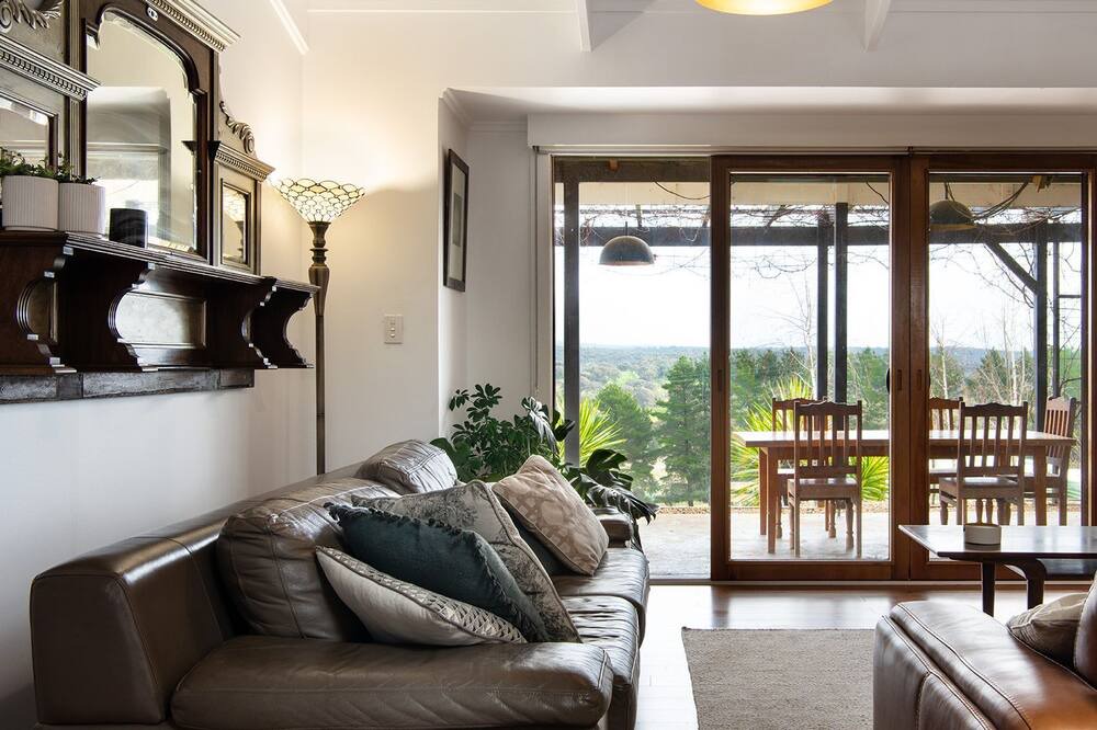 Photo of Livingroom in Shepherds Flat
