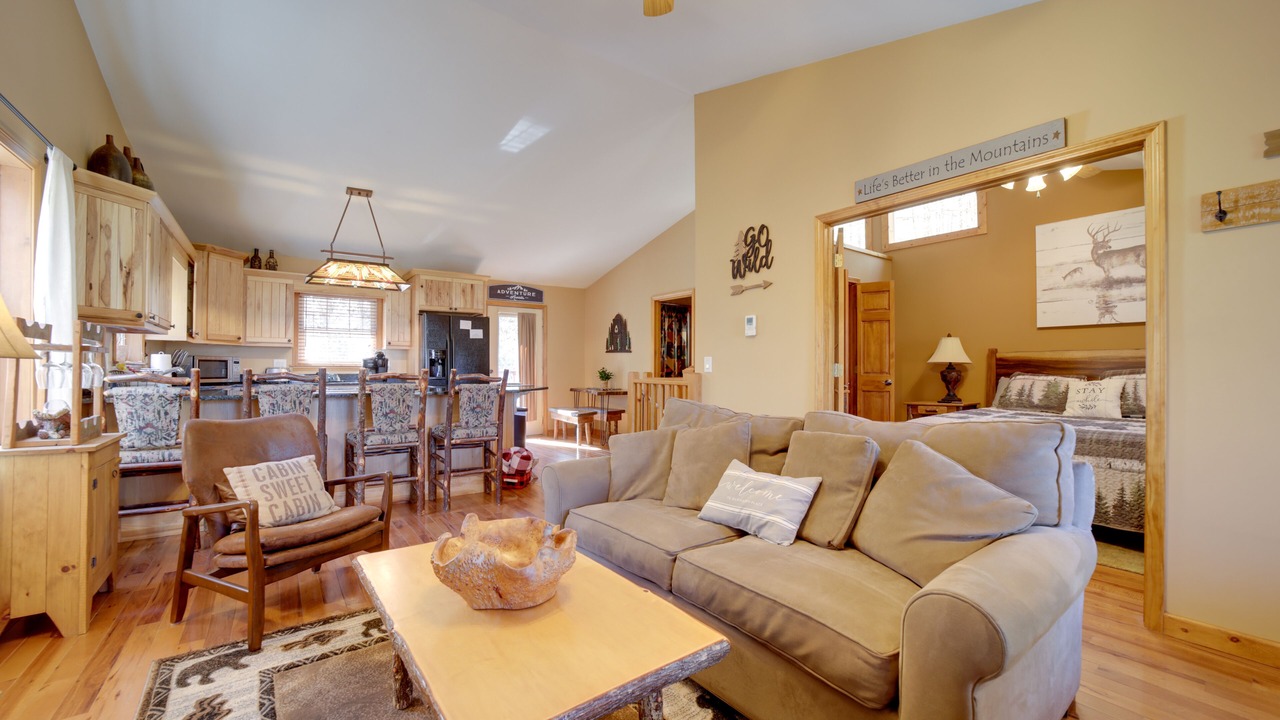 Photo of Livingroom in Sylva