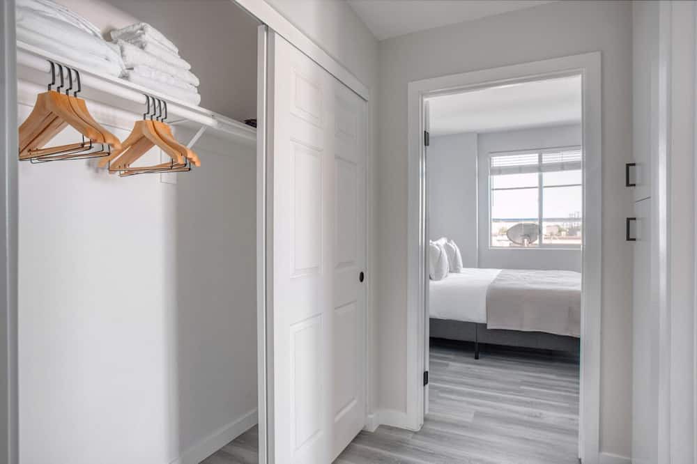 Photo of Bedroom in Mar Vista