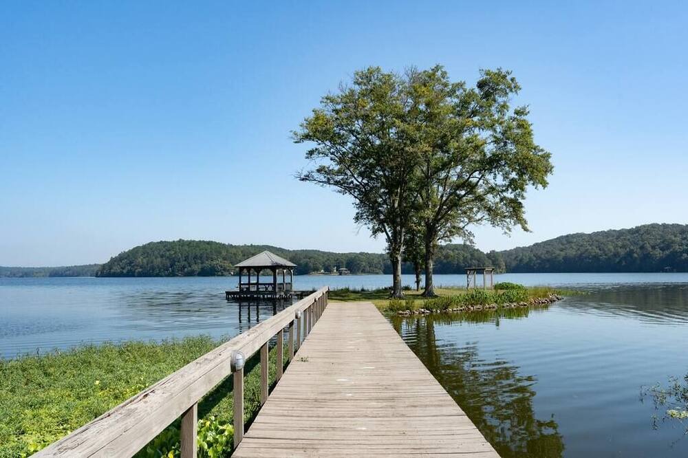Photo of Others in Shelby