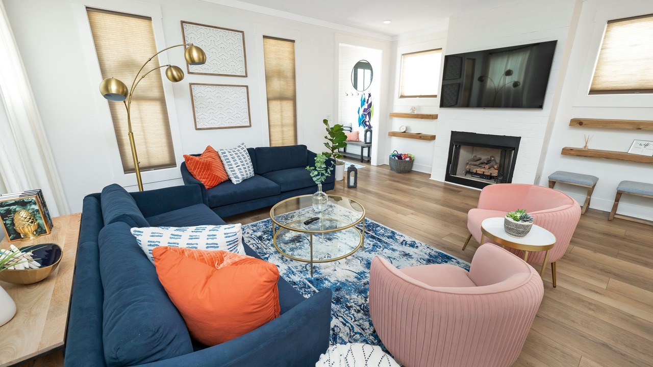 Photo of Livingroom in East Hill