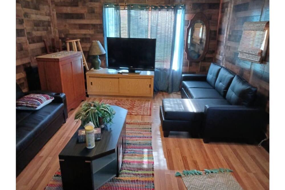 Photo of Livingroom in Moundville