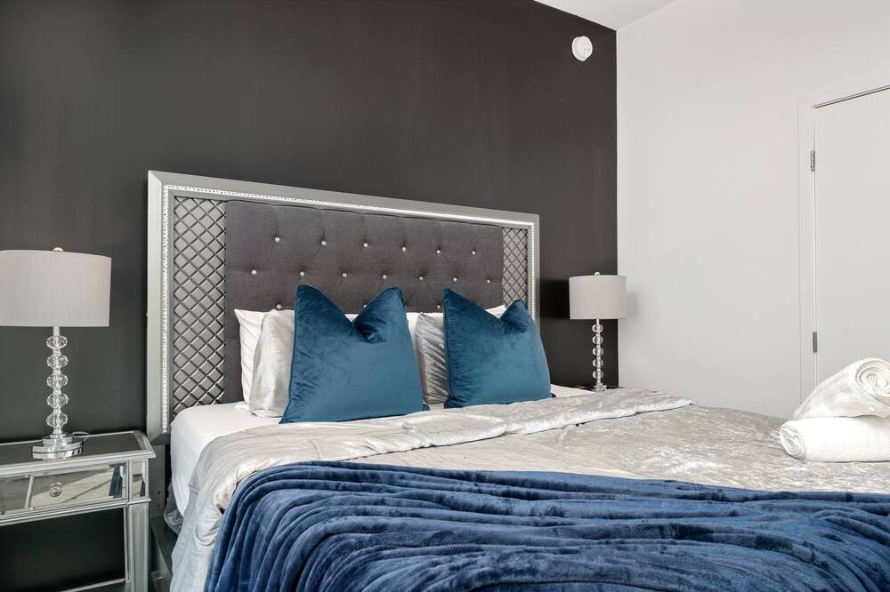 Photo of Bedroom in Los Angeles