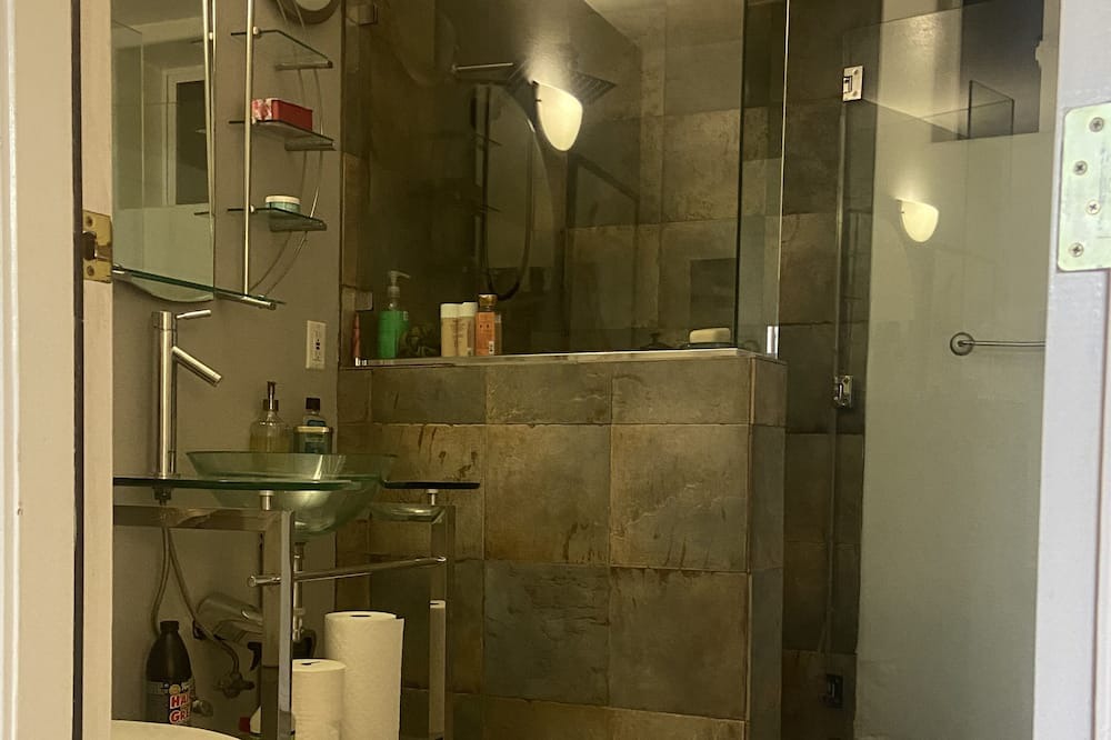 Photo of Bathroom in Eagle Rock