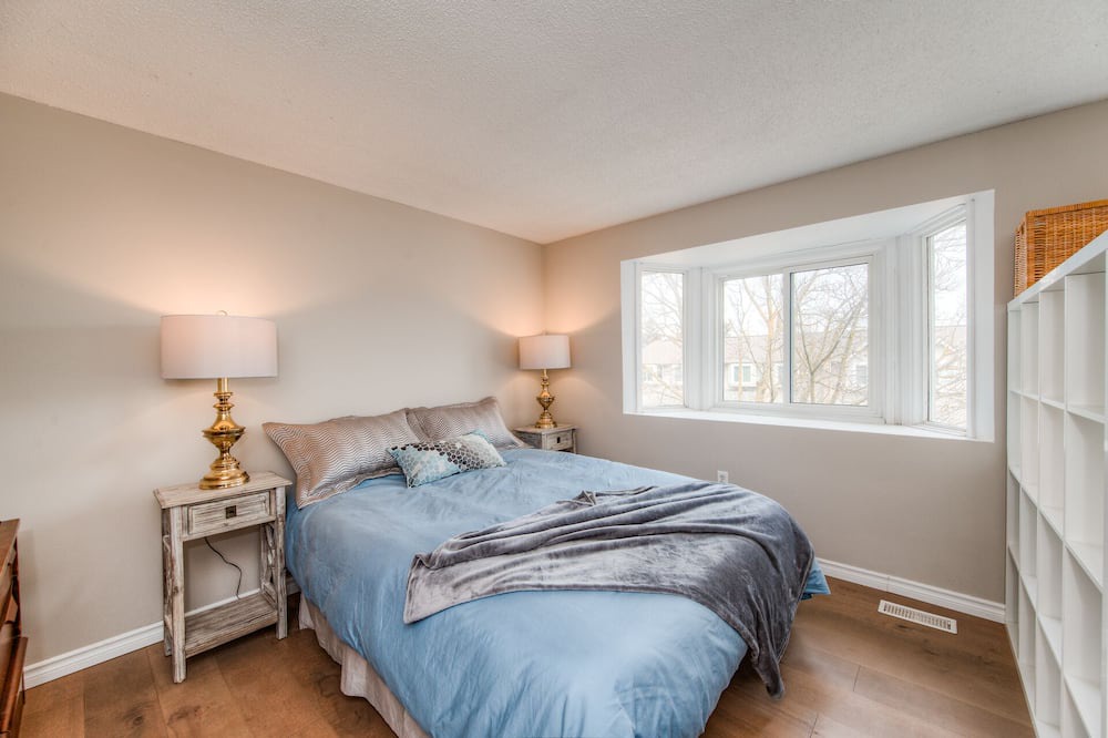 Photo of Bedroom in Victoria Hills