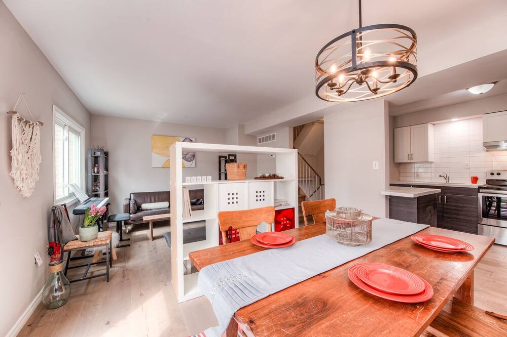 Photo of Bedroom in Victoria Hills