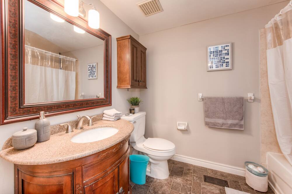 Photo of Bathroom in Victoria Hills