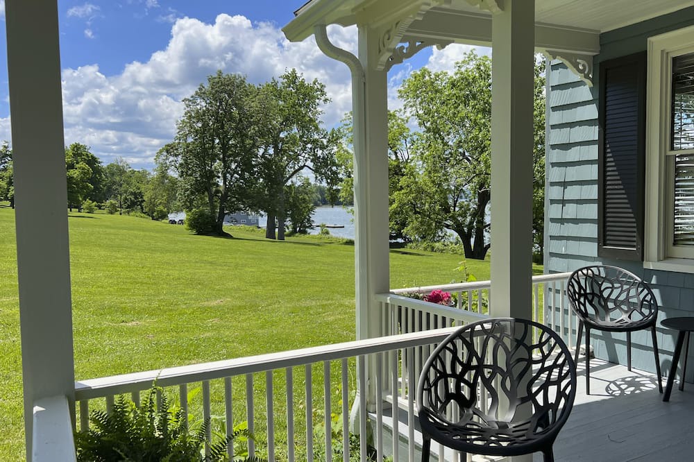 Photo of Patio Balcony in Town of Ledyard