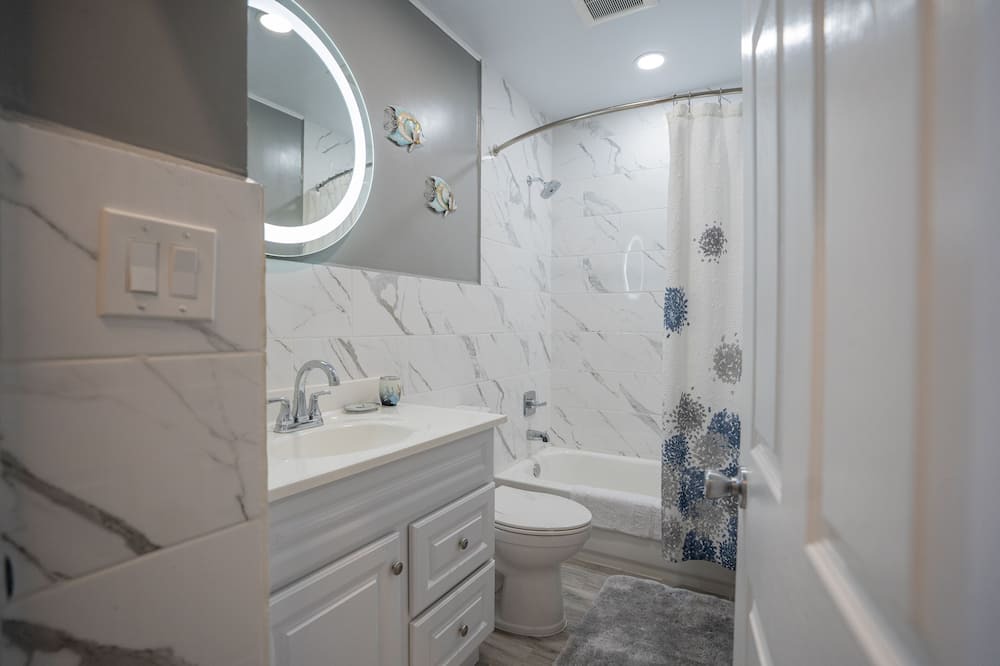 Photo of Bathroom in Frederiksted Southeast