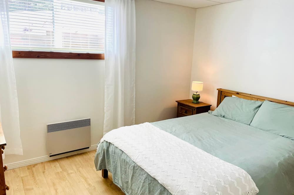 Photo of Bedroom in L'Anse-Saint-Jean