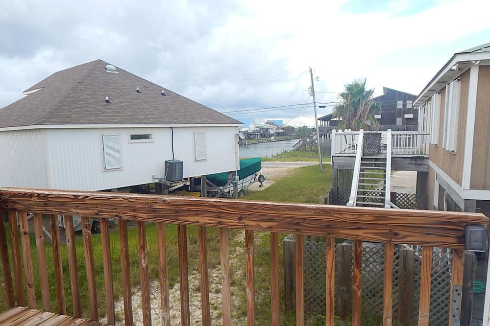 Photo of Patio Balcony in Silver Cay