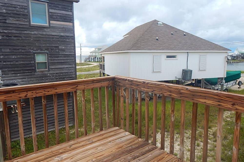 Photo of Patio Balcony in Silver Cay