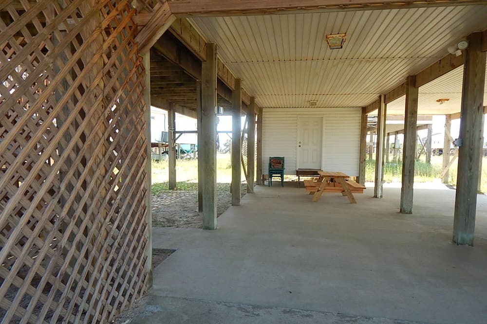 Photo of Patio Balcony in Silver Cay