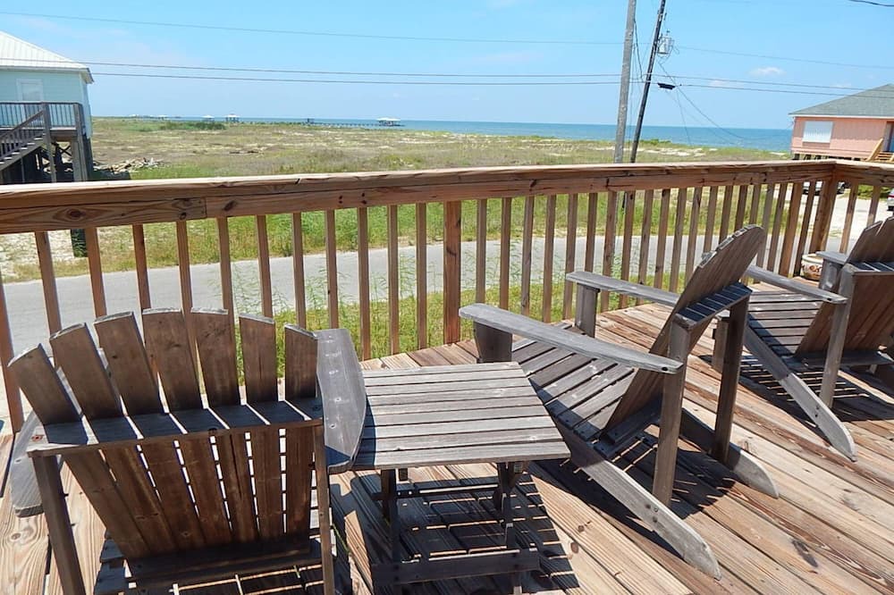 Photo of Patio Balcony in Silver Cay
