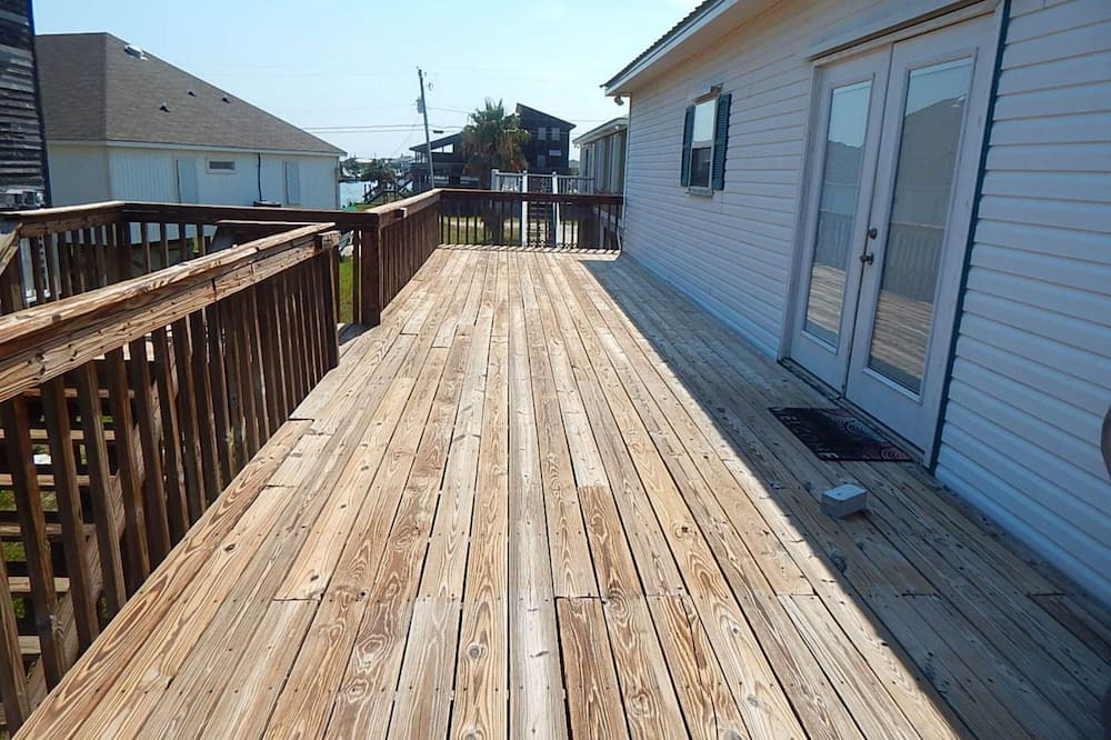 Photo of Patio Balcony in Silver Cay