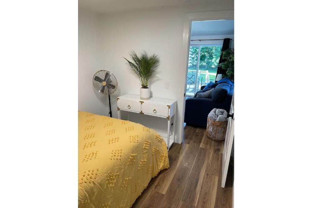 Photo of Bedroom in Town of Richmond