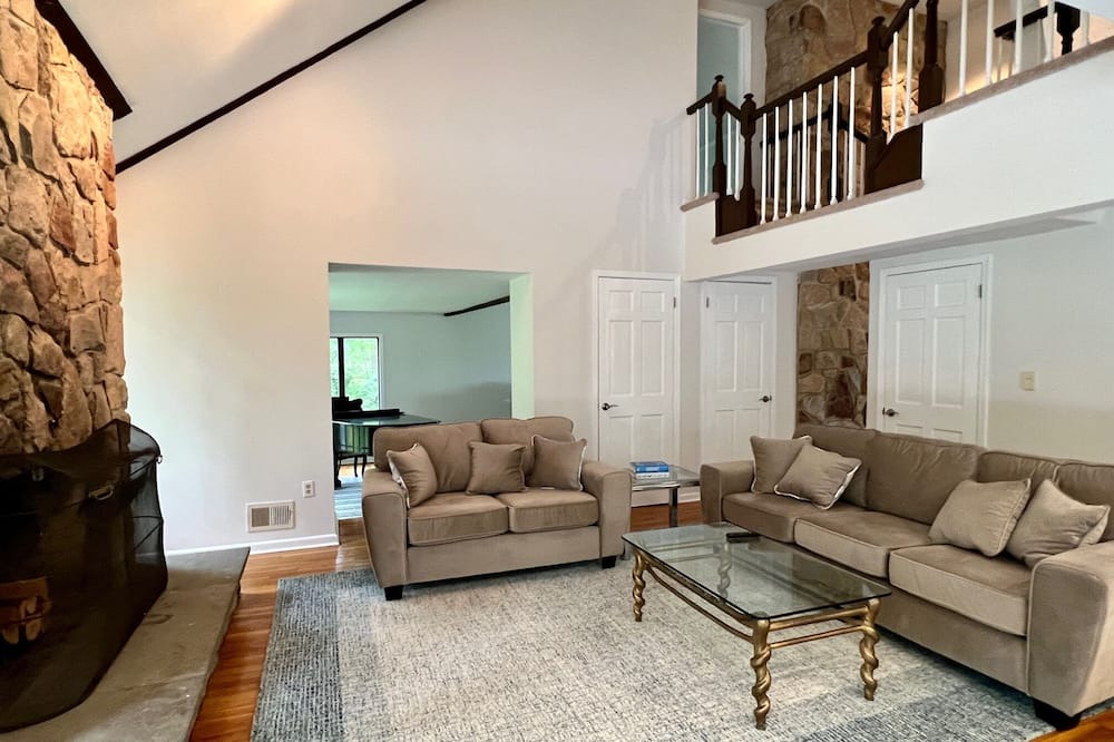 Photo of Livingroom in Princeton