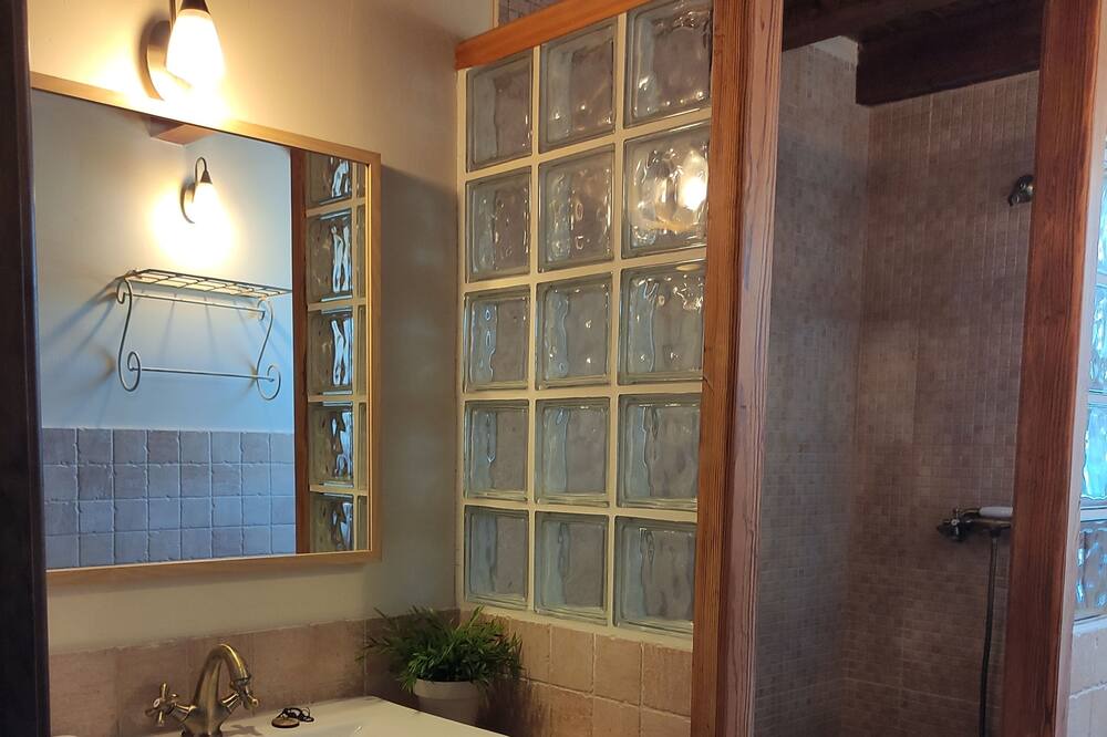 Photo of Bathroom in Santiuste de Pedraza