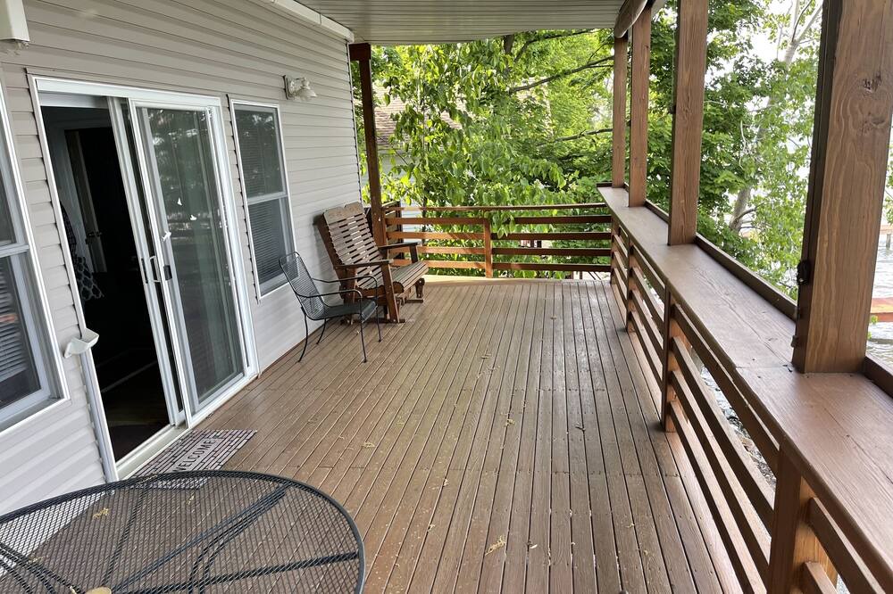 Photo of Patio Balcony in Romulus