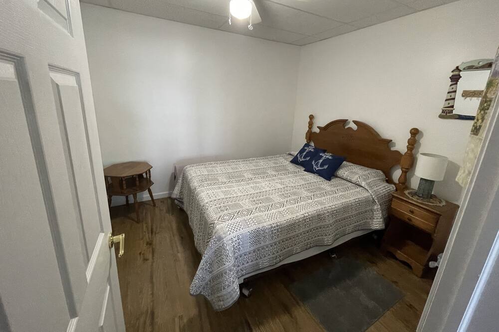 Photo of Bedroom in Romulus