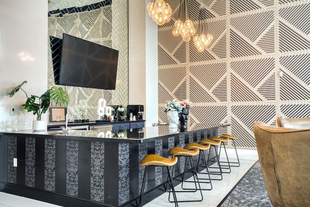 Photo of Kitchen in Warner Center