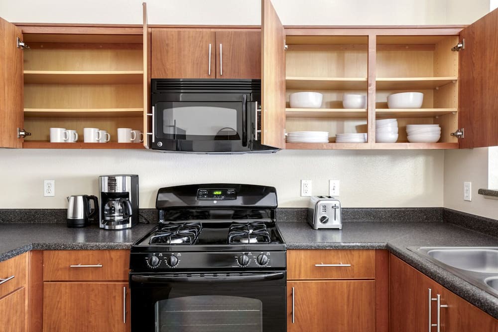 Photo of Kitchen in Warner Center