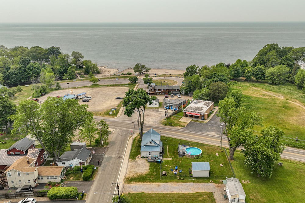 Photo of Outdoor in Lake Erie Beach