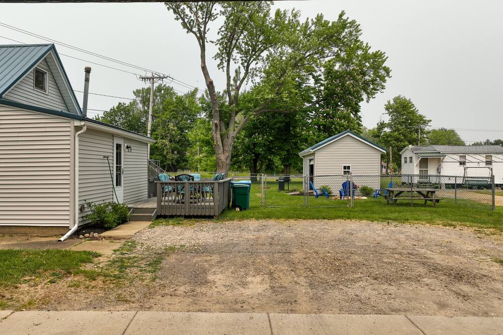Photo of Outdoor in Lake Erie Beach