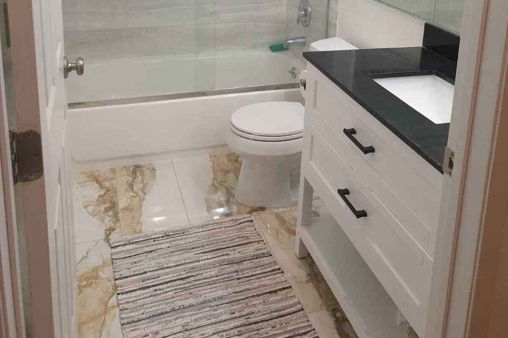 Photo of Bathroom in Central San Pedro