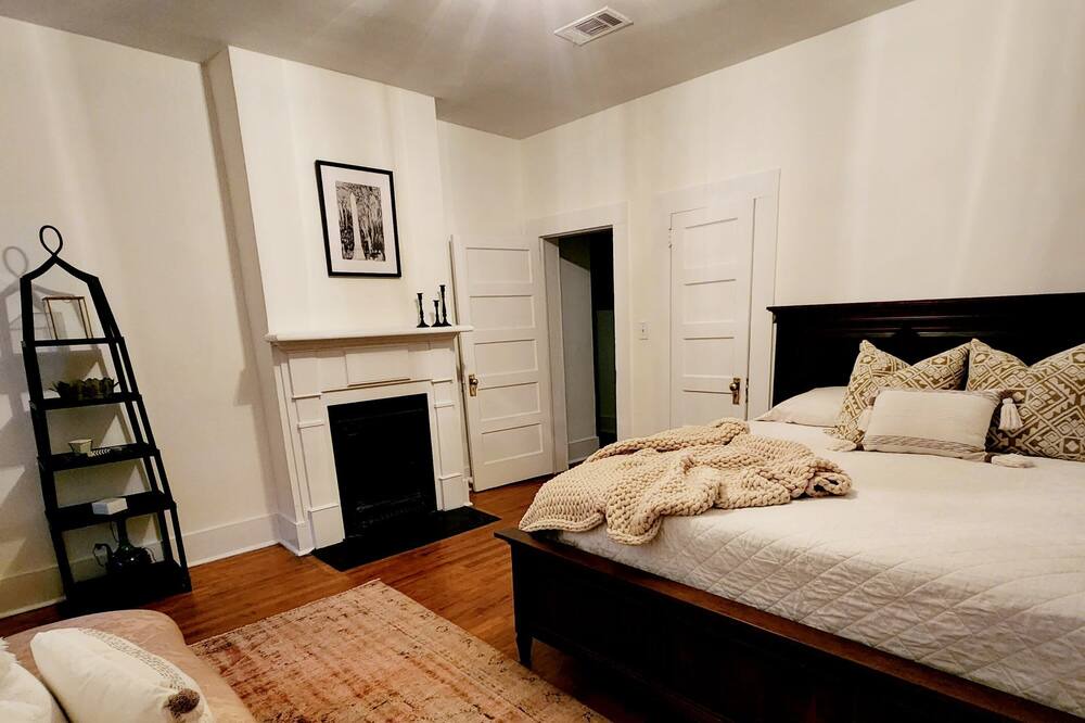Photo of Bedroom in Selma