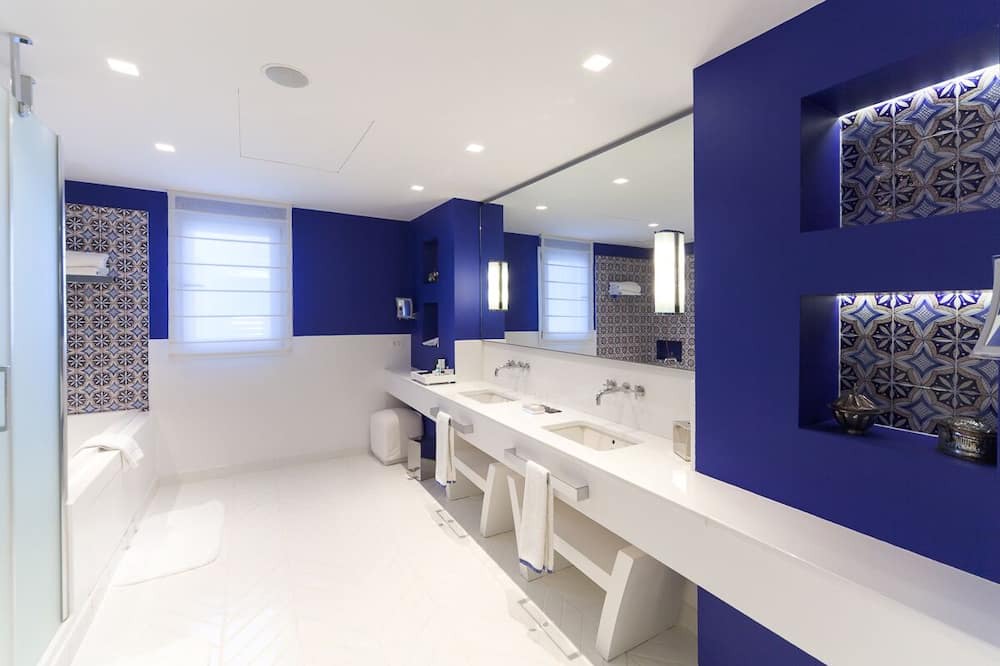 Photo of Bathroom in Golturkbuku