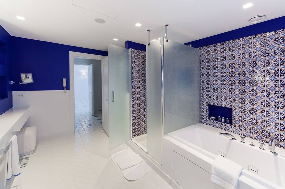Photo of Bathroom in Golturkbuku