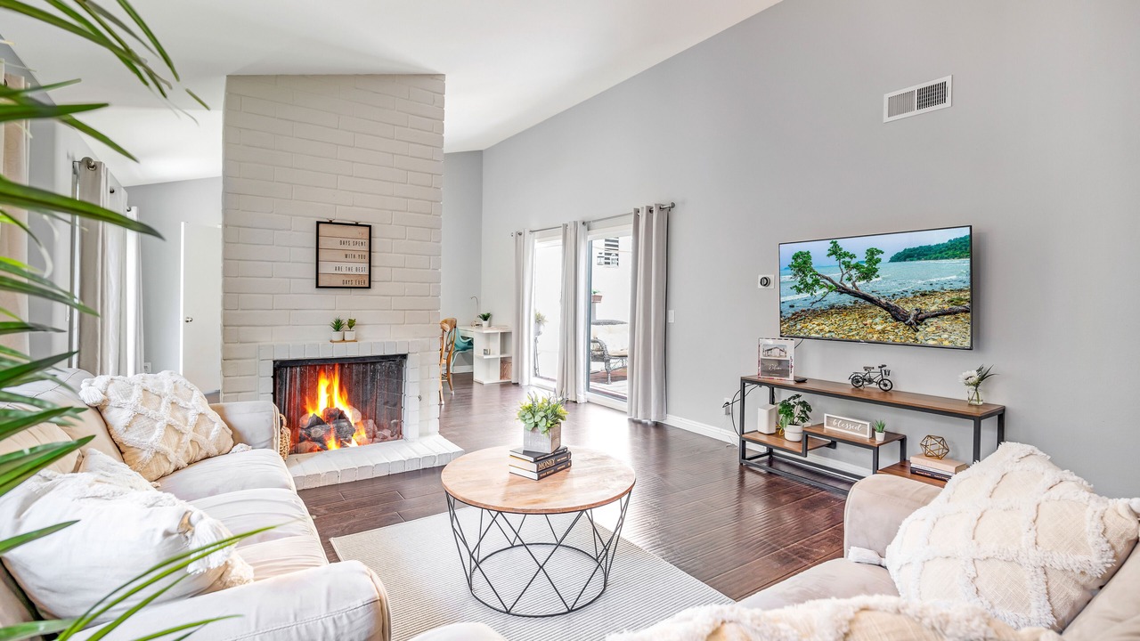 Photo of Livingroom in Tustin
