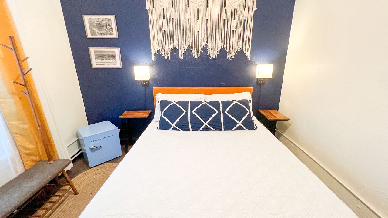 Photo of Bedroom in Mission Beach