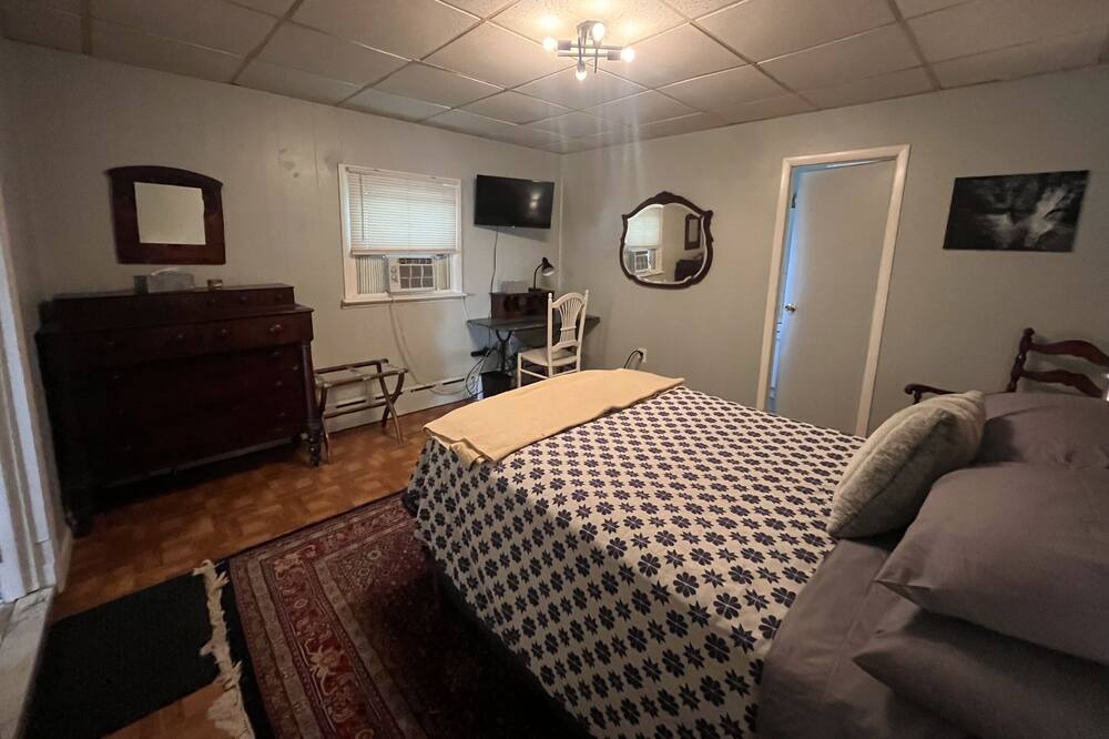 Photo of Bedroom in Tarrytown