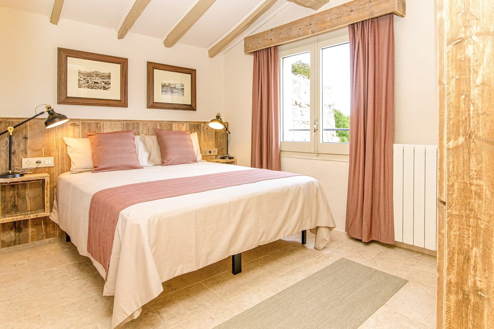 Photo of Bedroom in Besalu