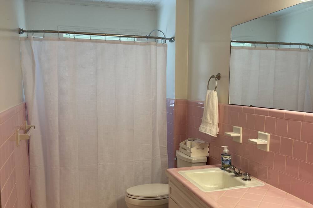 Photo of Bathroom in Troy