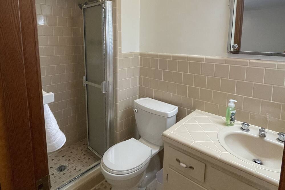 Photo of Bathroom in Troy
