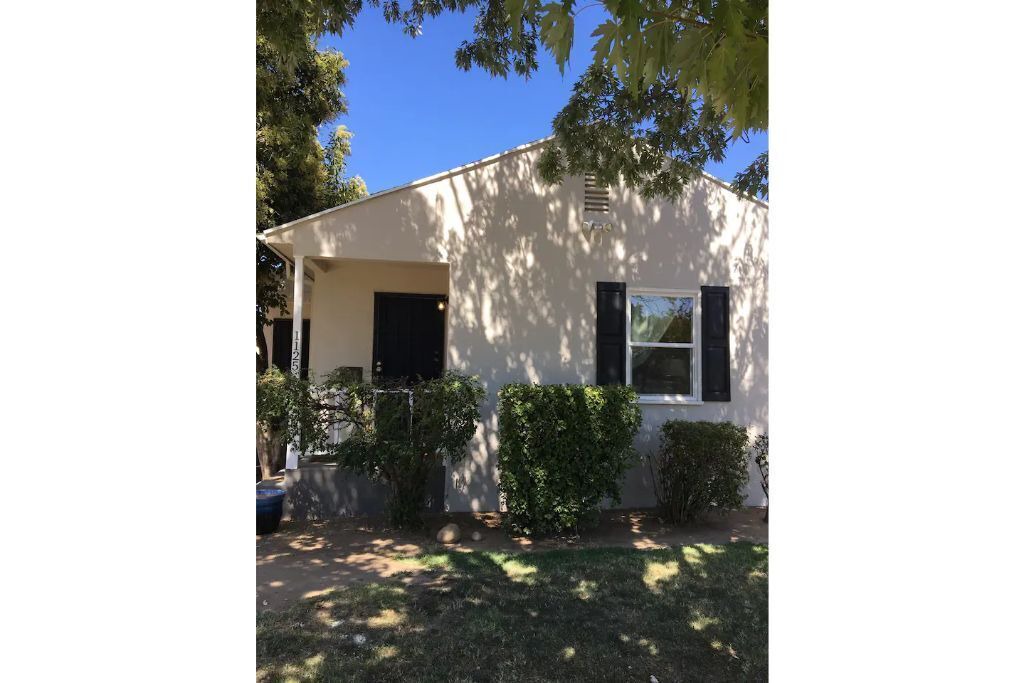 Photo of Outdoor in Raisin
