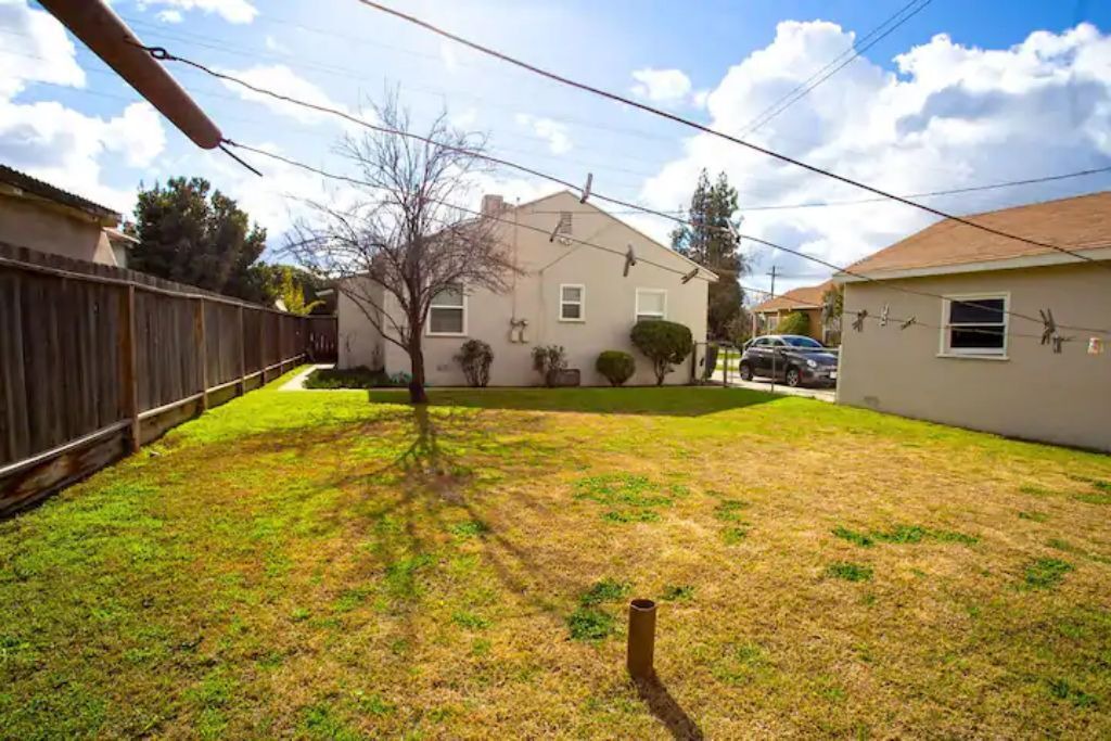 Photo of Outdoor in Raisin