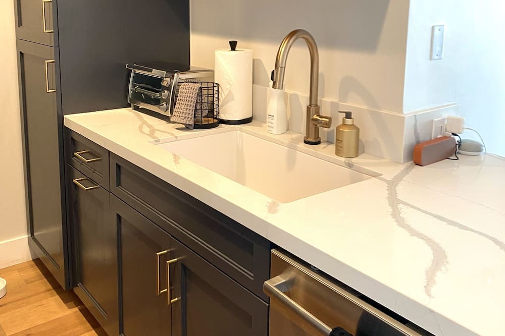 Photo of Kitchen in Alamitos Beach