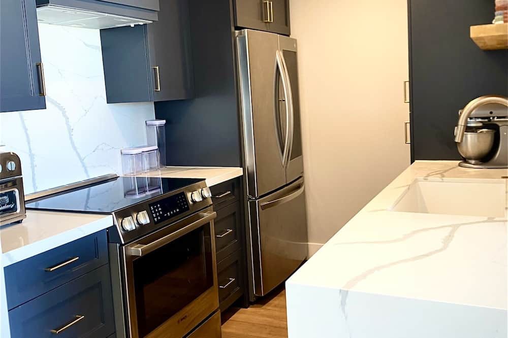 Photo of Kitchen in Alamitos Beach