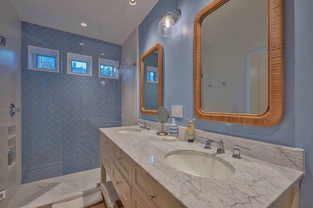 Photo of Bathroom in Carmel Point