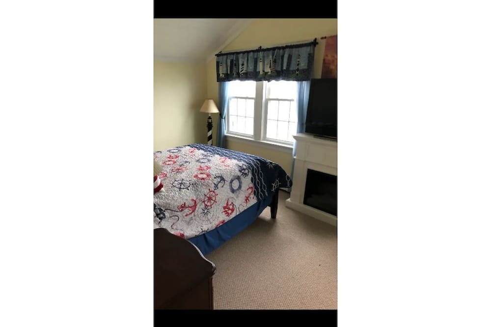 Photo of Bedroom in Olcott