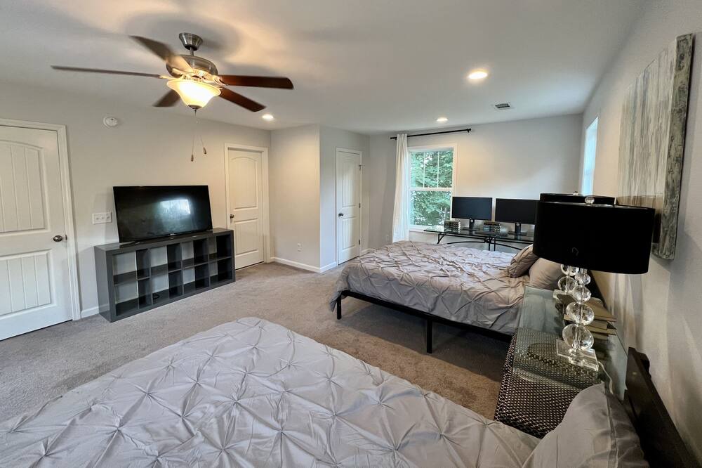 Photo of Bedroom in Tuscaloosa