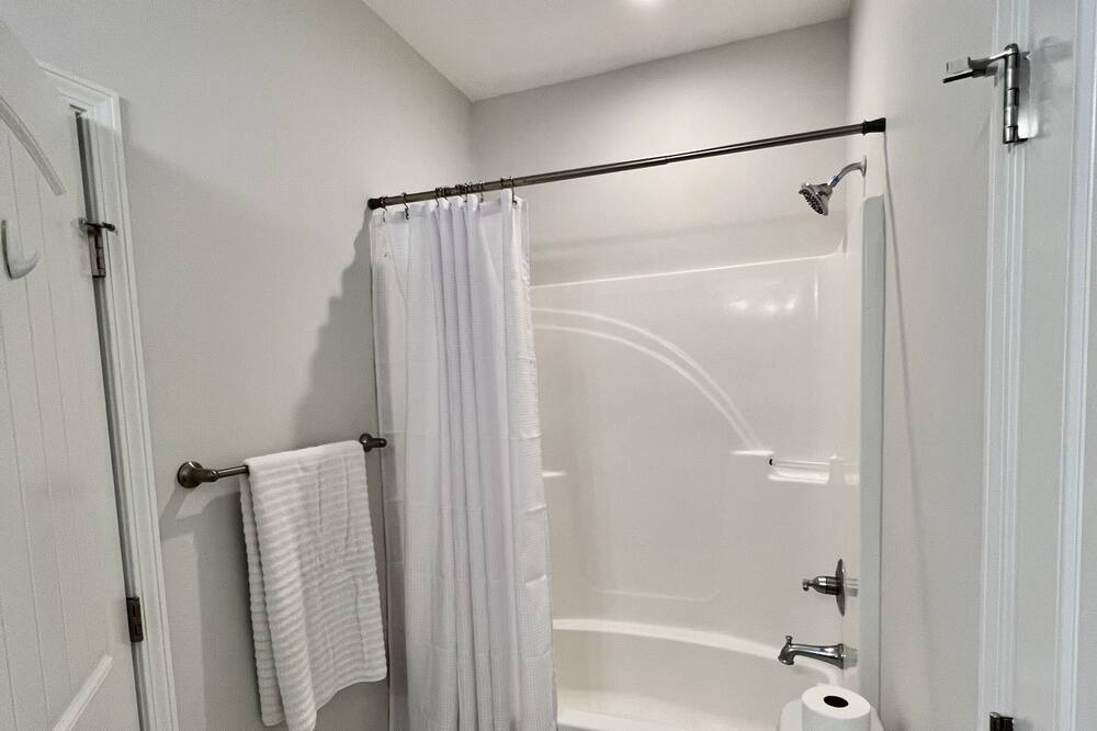 Photo of Bathroom in Tuscaloosa